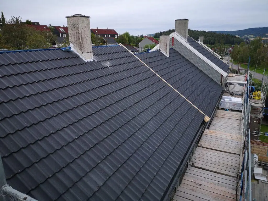 Home 4 Roof replacement in Oslo